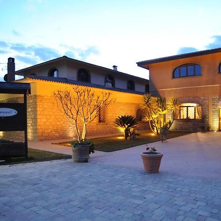 Agriturismo Il Drago Mirabella Imbaccari Экстерьер фото