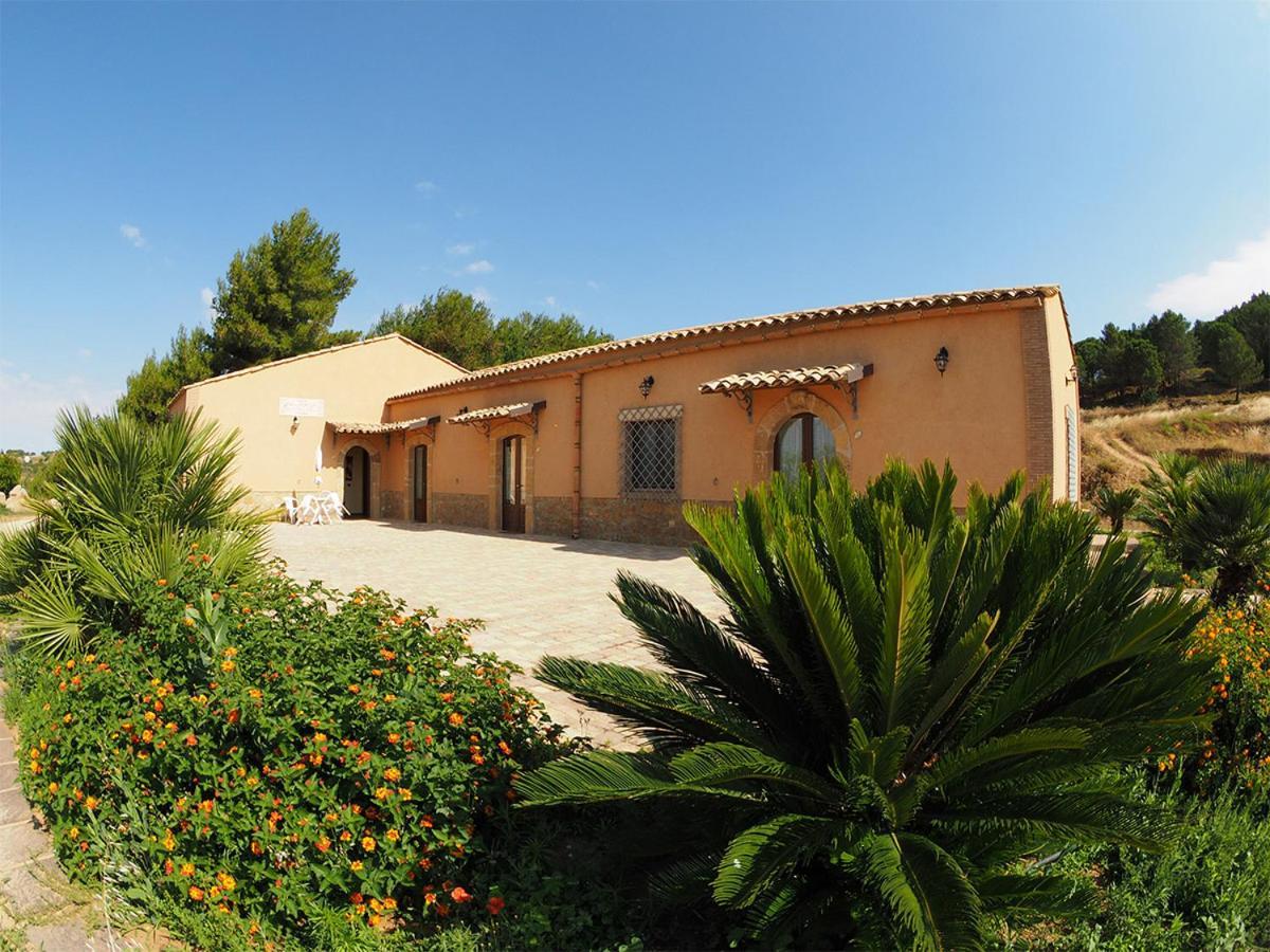 Agriturismo Il Drago Mirabella Imbaccari Экстерьер фото