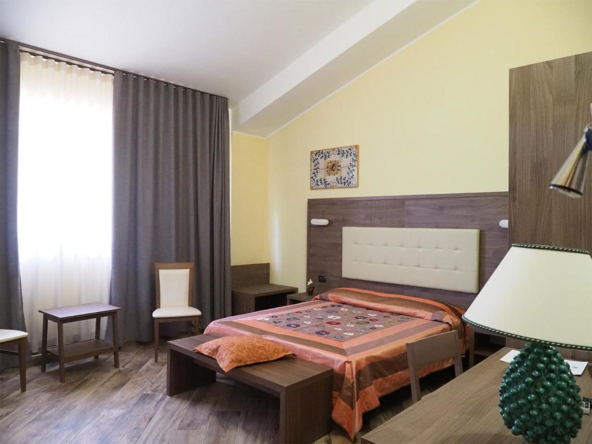 Agriturismo Il Drago Mirabella Imbaccari Экстерьер фото