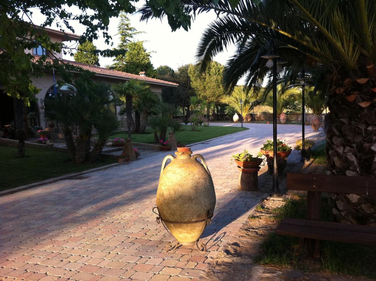 Agriturismo Il Drago Mirabella Imbaccari Экстерьер фото