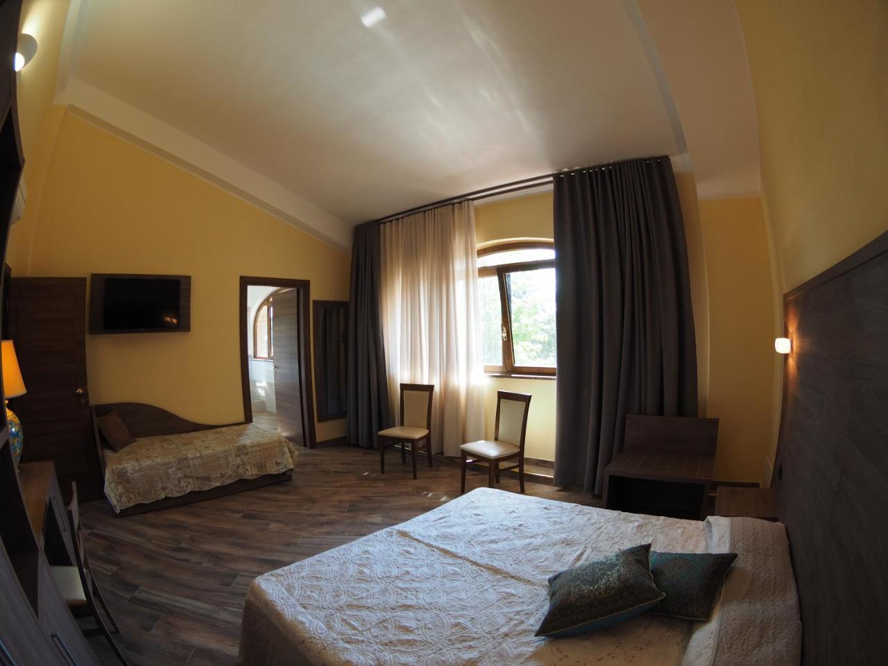 Agriturismo Il Drago Mirabella Imbaccari Экстерьер фото